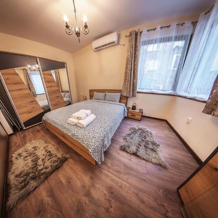 Design 1Bdr Apartment In Top Center - Free Parking Sofia Ngoại thất bức ảnh